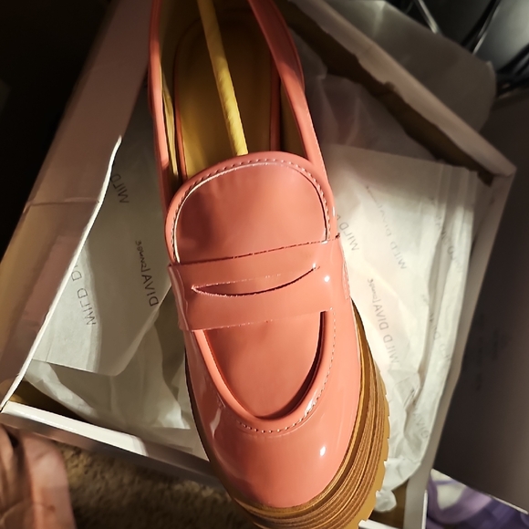 Wild Diva Coral Platform Loafers - Picture 2 of 4